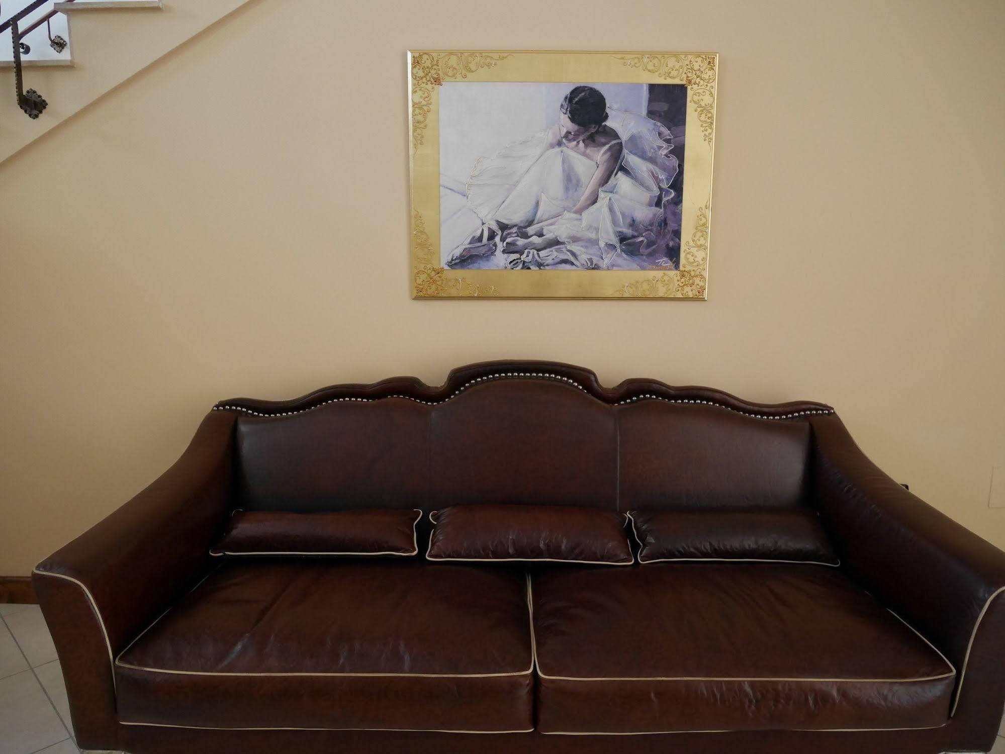 Kalinifta Residence *